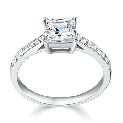 Leontina Gualtieri Ring | White Gold
