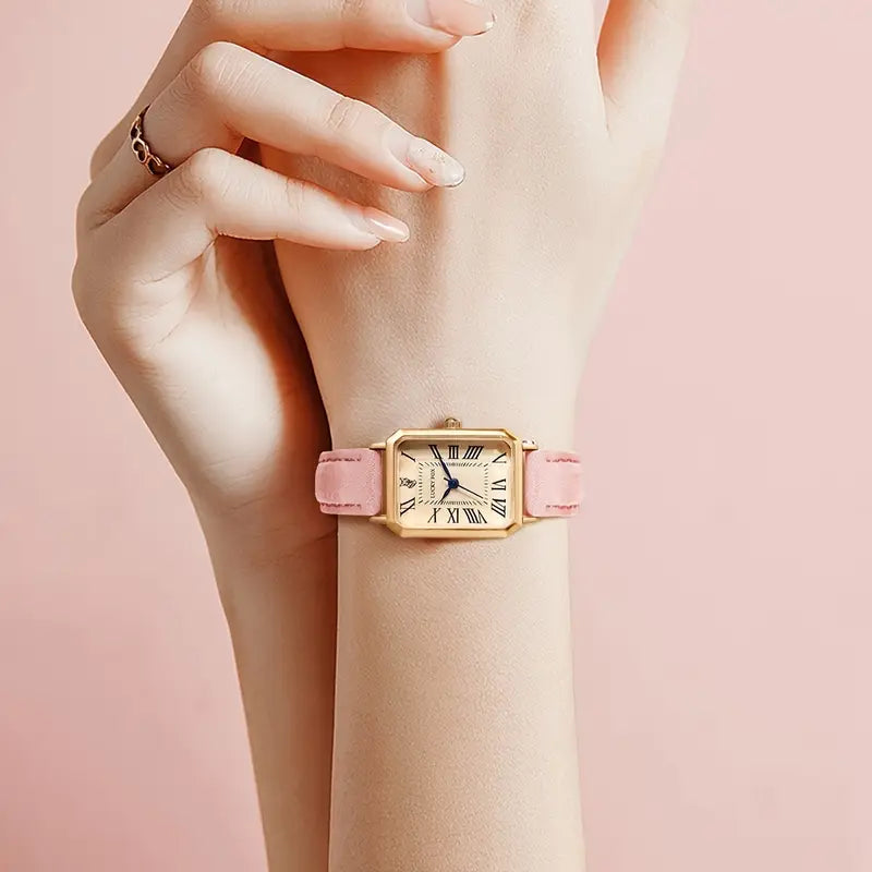 Vivelle Crest Watch | Gold