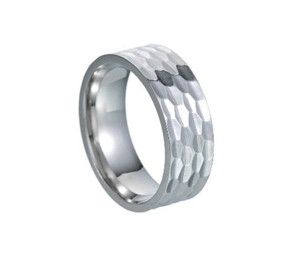 Varek Hammered Band Ring | Gold