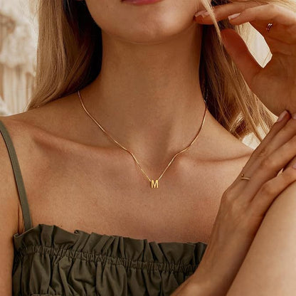 Love letter initial necklace - Gold