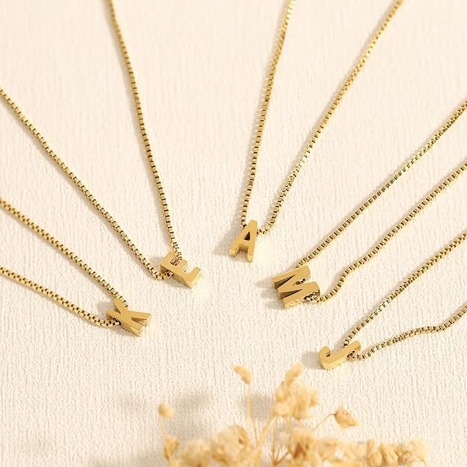 Love letter initial necklace - Gold