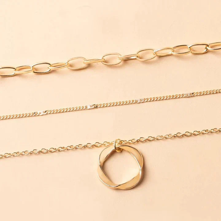 Claudia Prisca Necklace | Gold