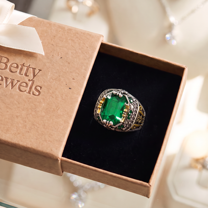Klara Emerin Ring | Mixed Gold