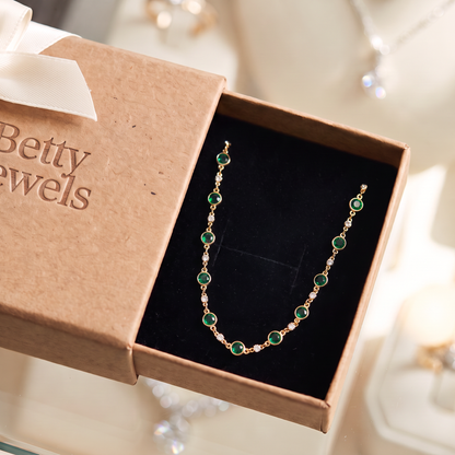 Elira Vescari Necklace | Gold